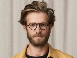 BLUMA -Fashion Optical Shop bluma model pos 1