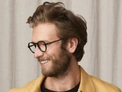 BLUMA -Fashion Optical Shop bluma model pos 2