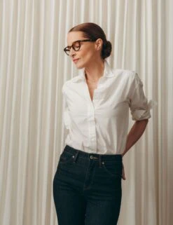 BUMMI -Fashion Optical Shop bummi model pos 2