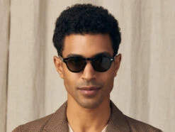 FLIPTOSH -Fashion Optical Shop fliptosh model pos 1