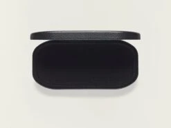 HARD CLIP CASE 7 HARD CLIP CASE -Fashion Optical Shop hard clip case model pos 1