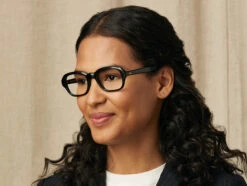 MESHUG 33 MESHUG -Fashion Optical Shop meshug black model pos 8