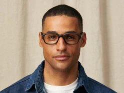 MESHUG 28 MESHUG -Fashion Optical Shop meshug matte dark brown model pos 1