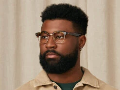 TINIF -Fashion Optical Shop tinif model pos 1